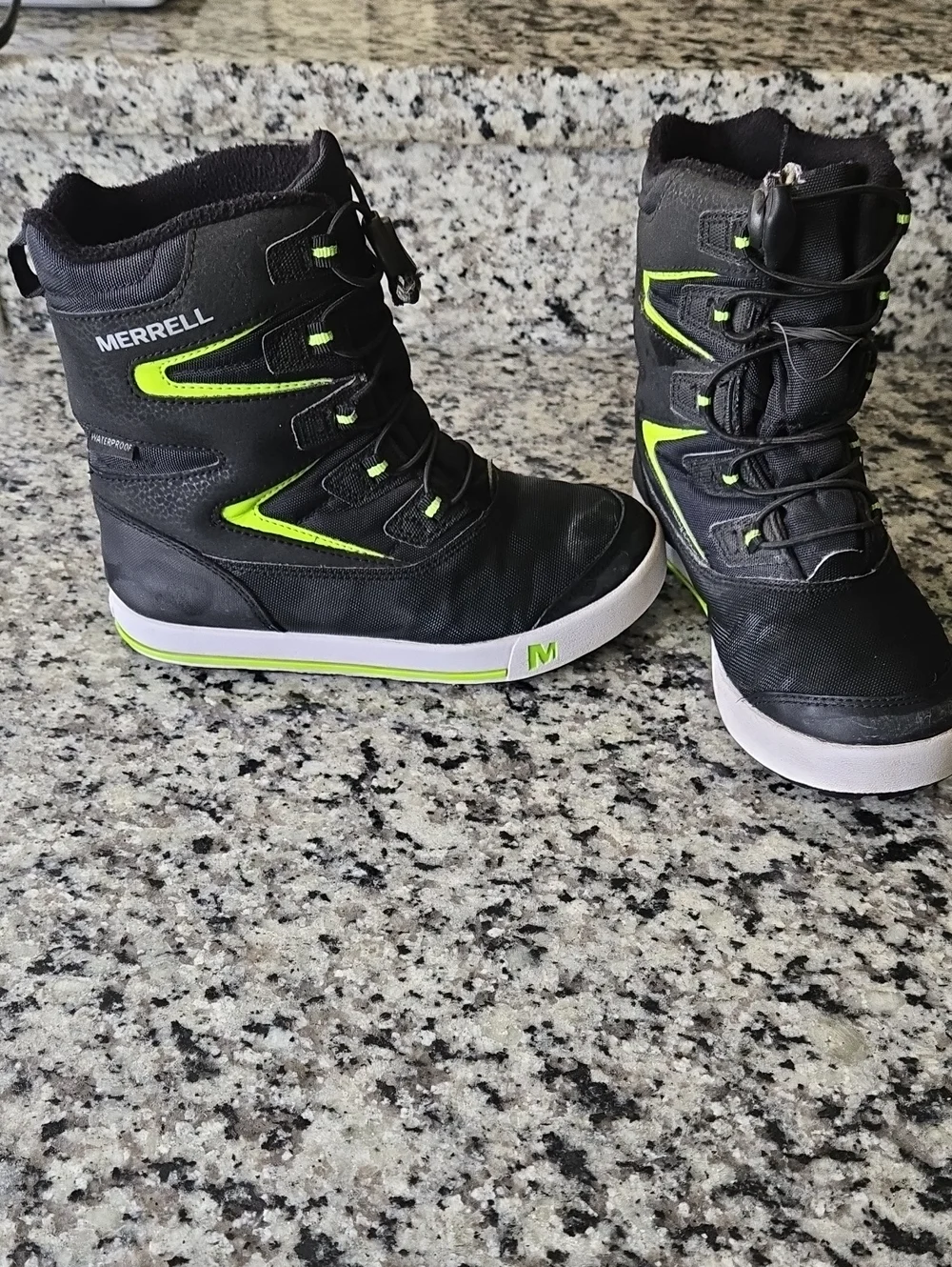 Merrell Kids Black and Neon Green Waterproof Snow Boots Size 1